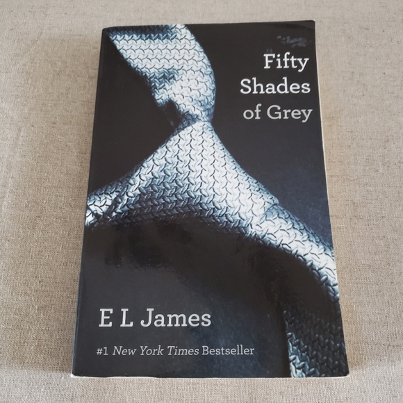 Fifty Shades of Grey Books Trilogy (Shades of Grey, Shades Darker, Shade… - Picture 2 of 6